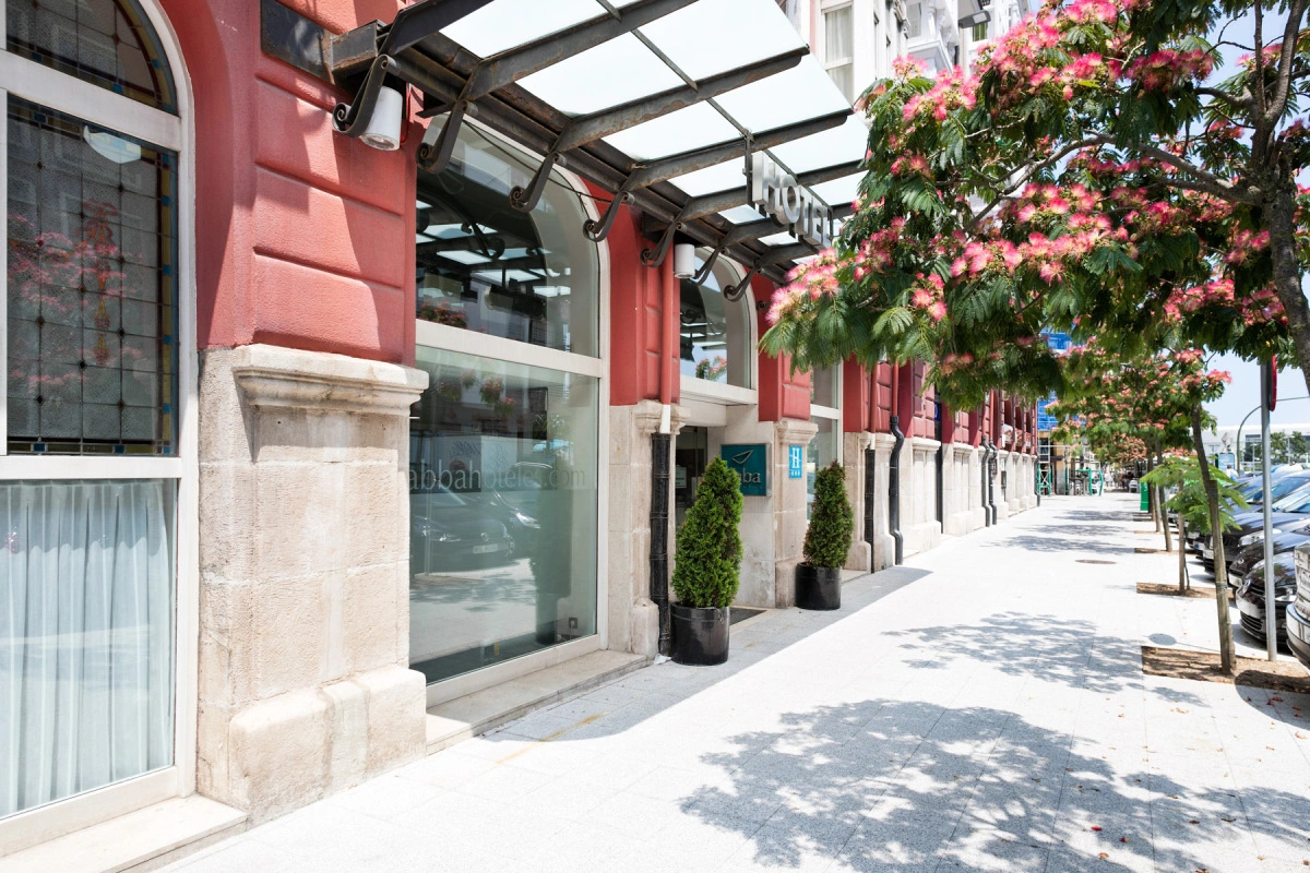 Foto - Abba Santander