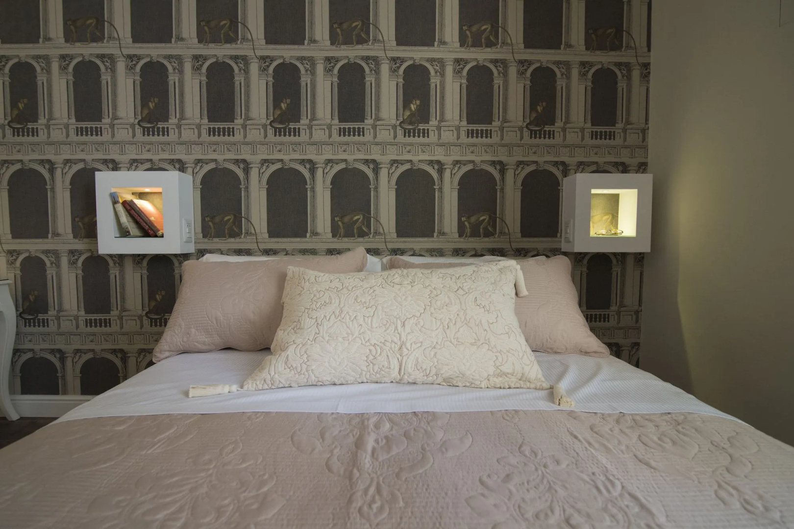 Photo - Domus Deorum Deluxe