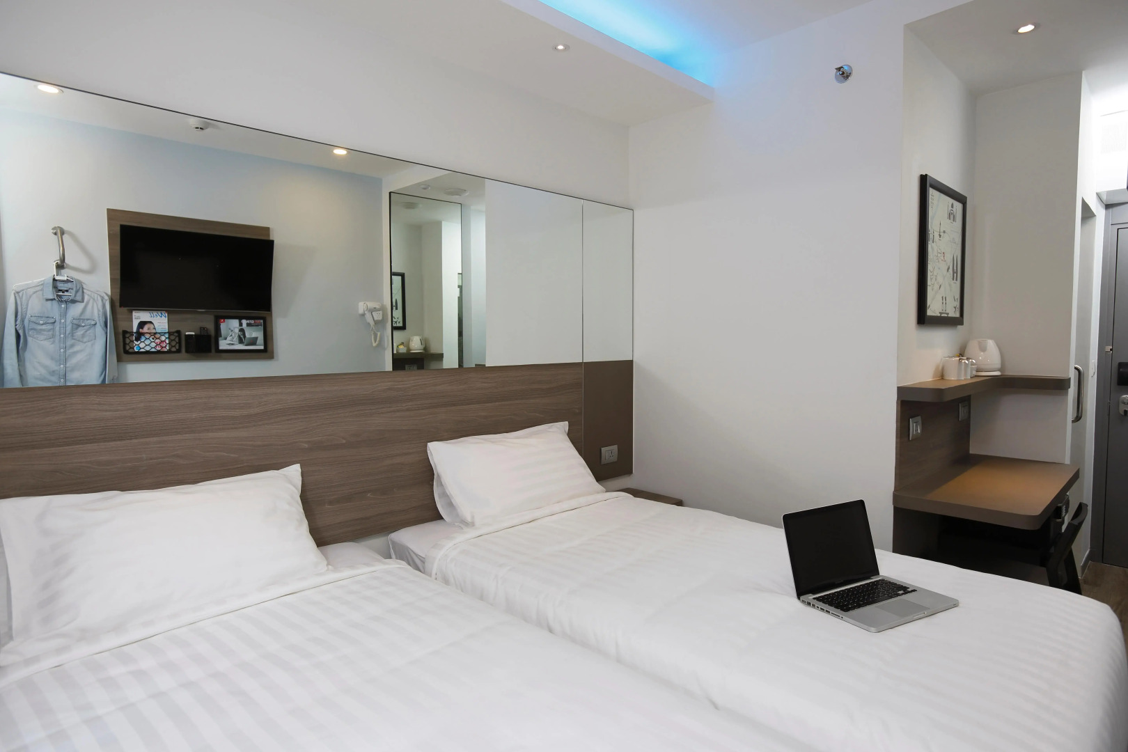 Photo - Easy Planet Bangkok Surawong