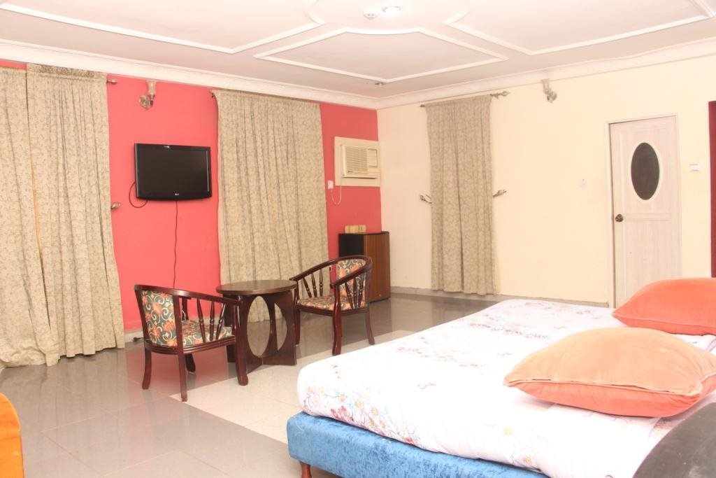 K-Kryxtal Suites