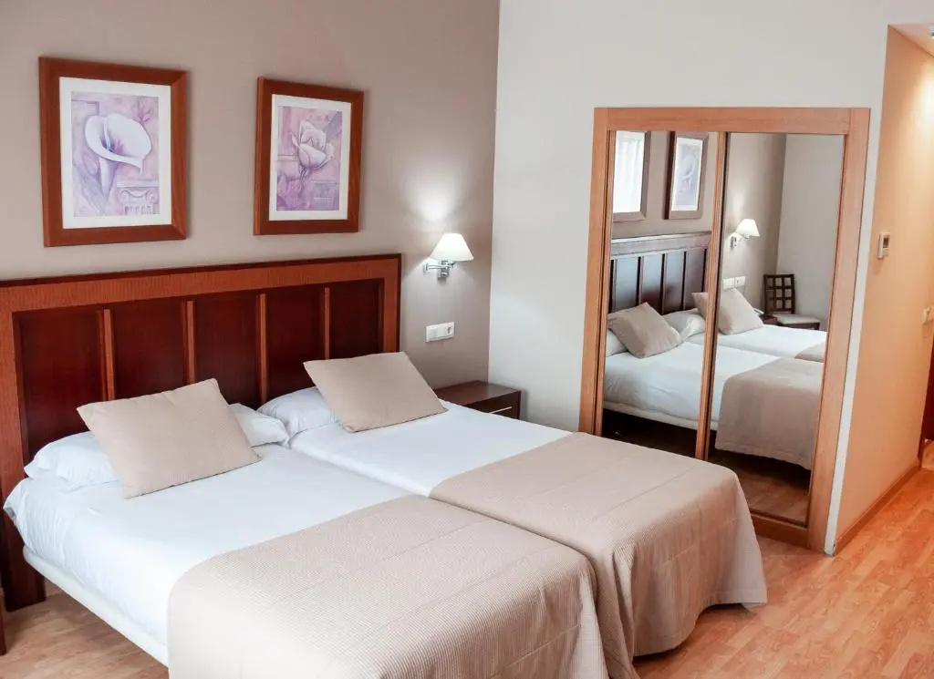 Photo - Hotel Santiago de León