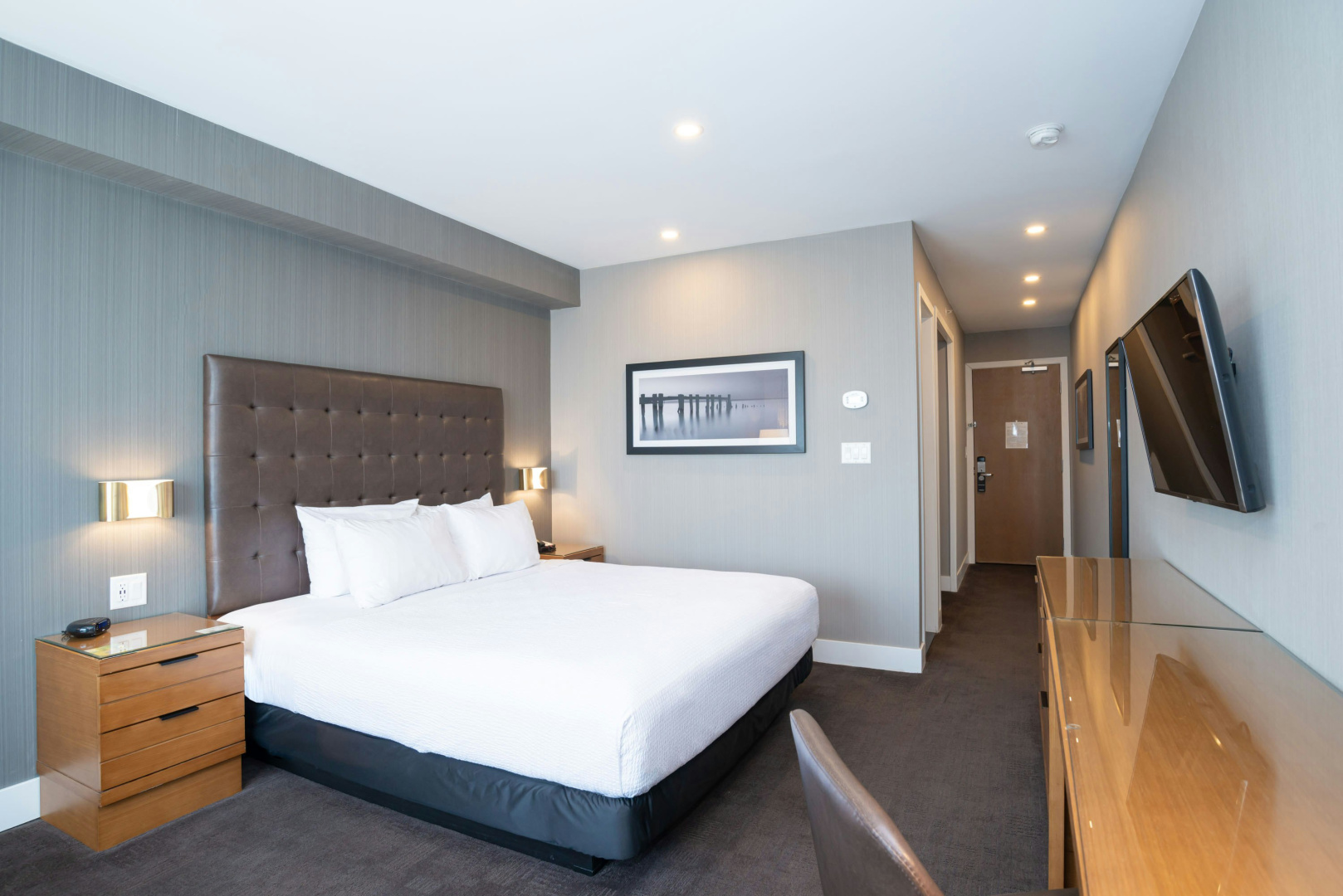 Photo - Sandman Hotel Hamilton