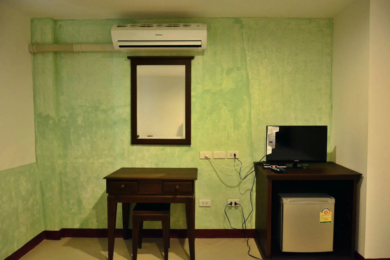 Photo - Seedling House