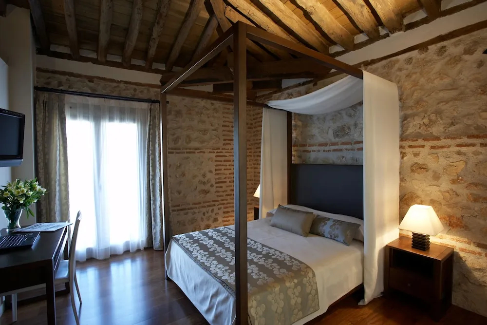 Photo - El Pontifical