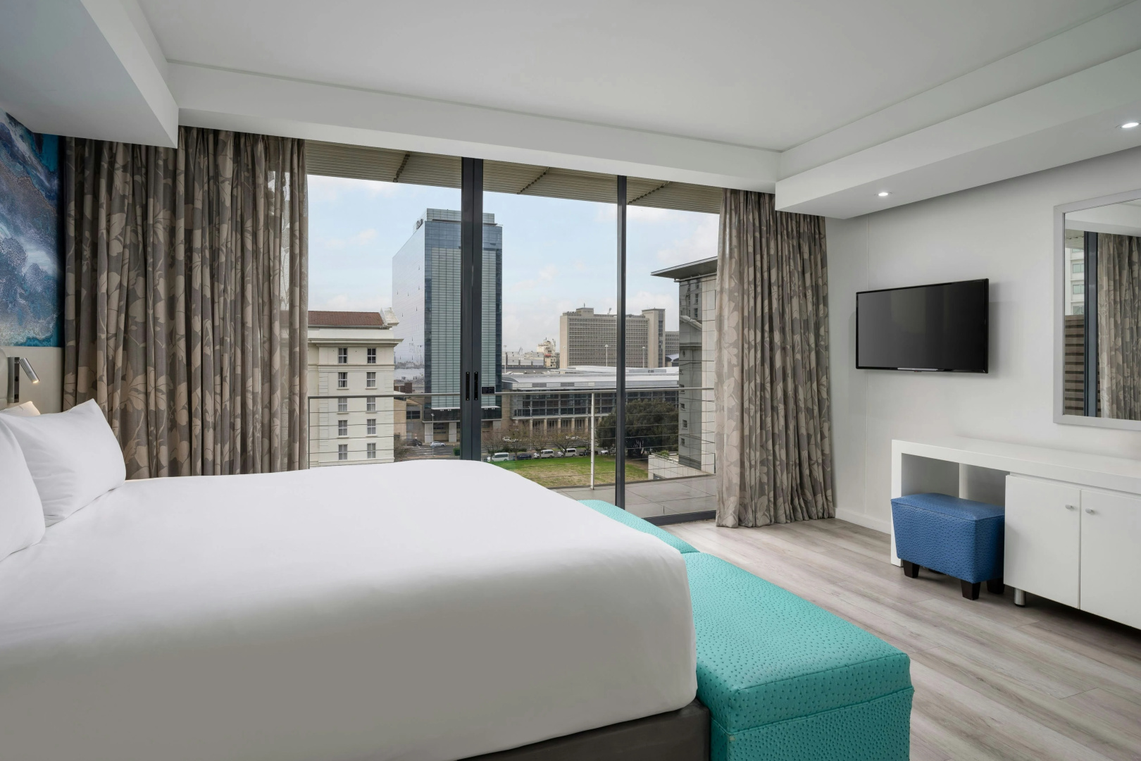 Photo - Protea Hotel by Marriott Cape Town North Wharf