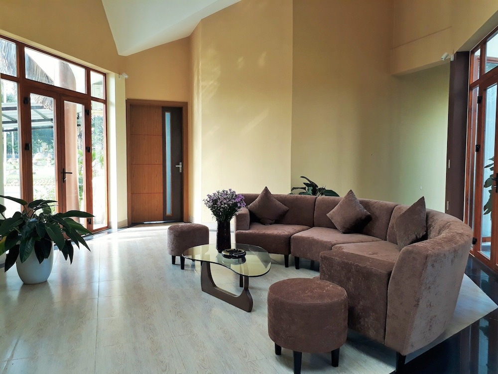 Hamya Hotsprings and Resort