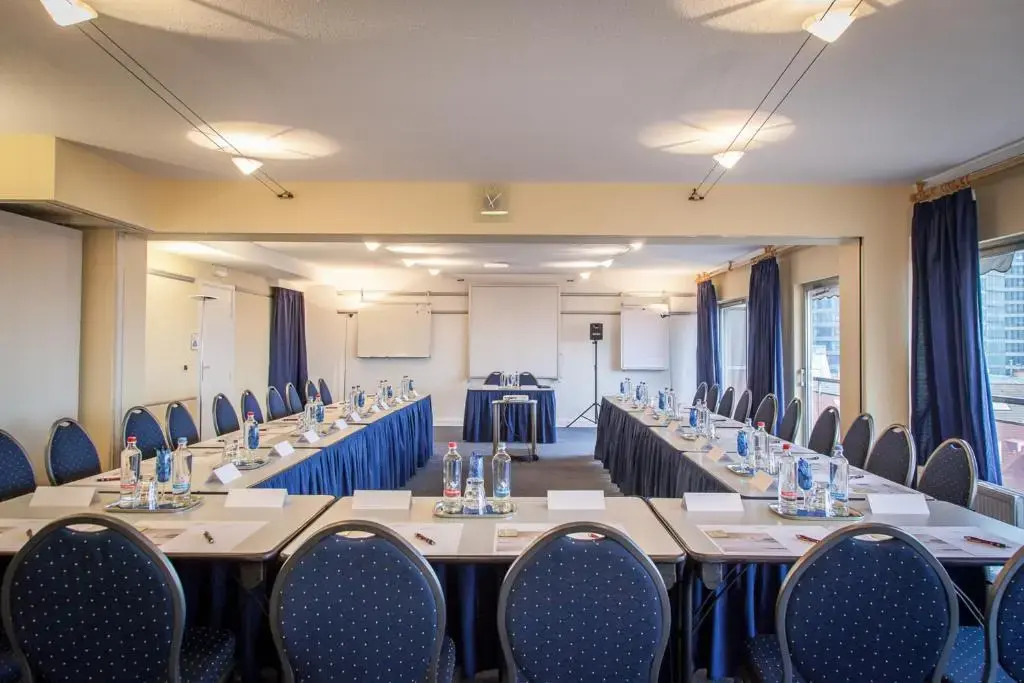 Foto - First Euroflat Hotel