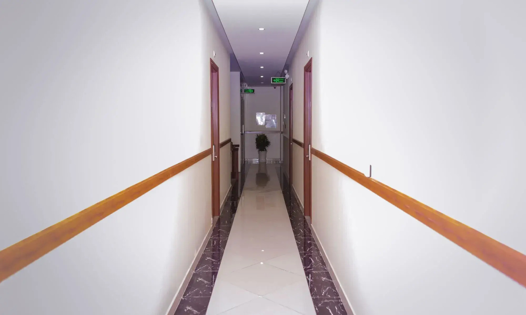 Foto - Airport Saigon Hotel - Gần ẩm thực đêm chợ Phạm Văn Hai