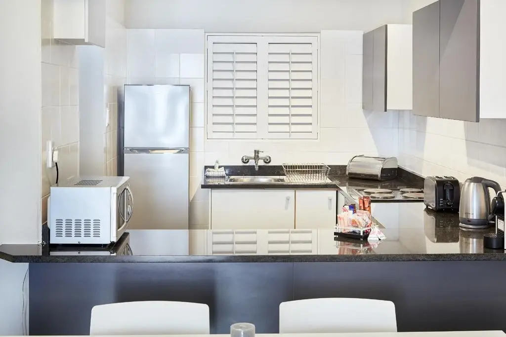 Foto - First Group Riviera Suites