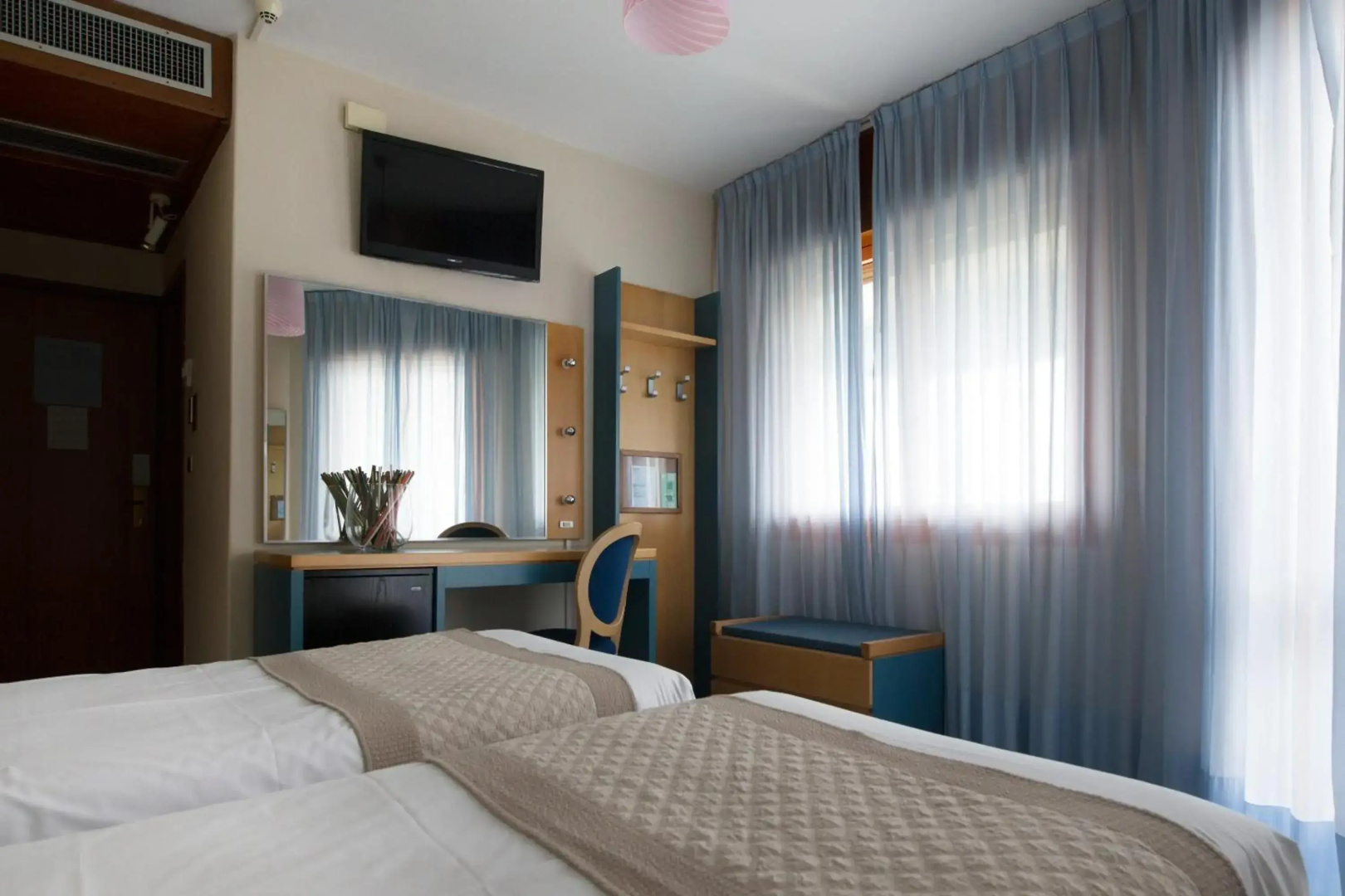 Photo - Hotel Monaco & Quisisana