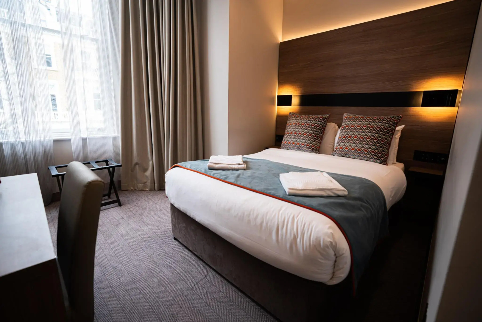 Photo - Merit Kensington Hotel