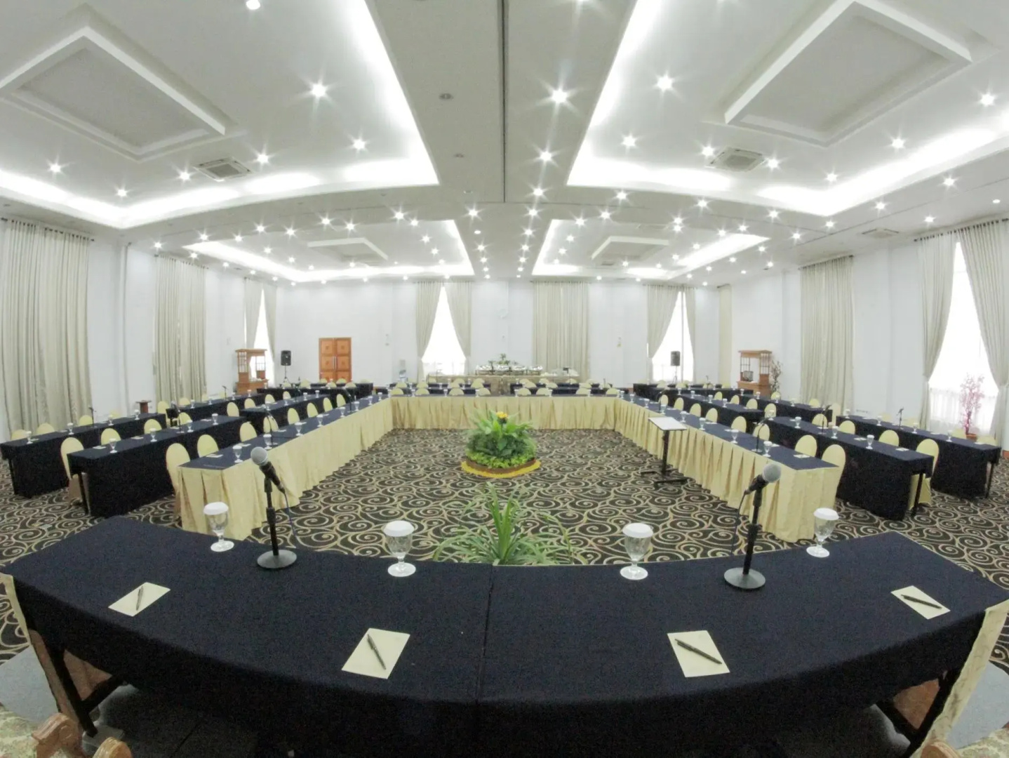 Photo - Puri Mega Hotel