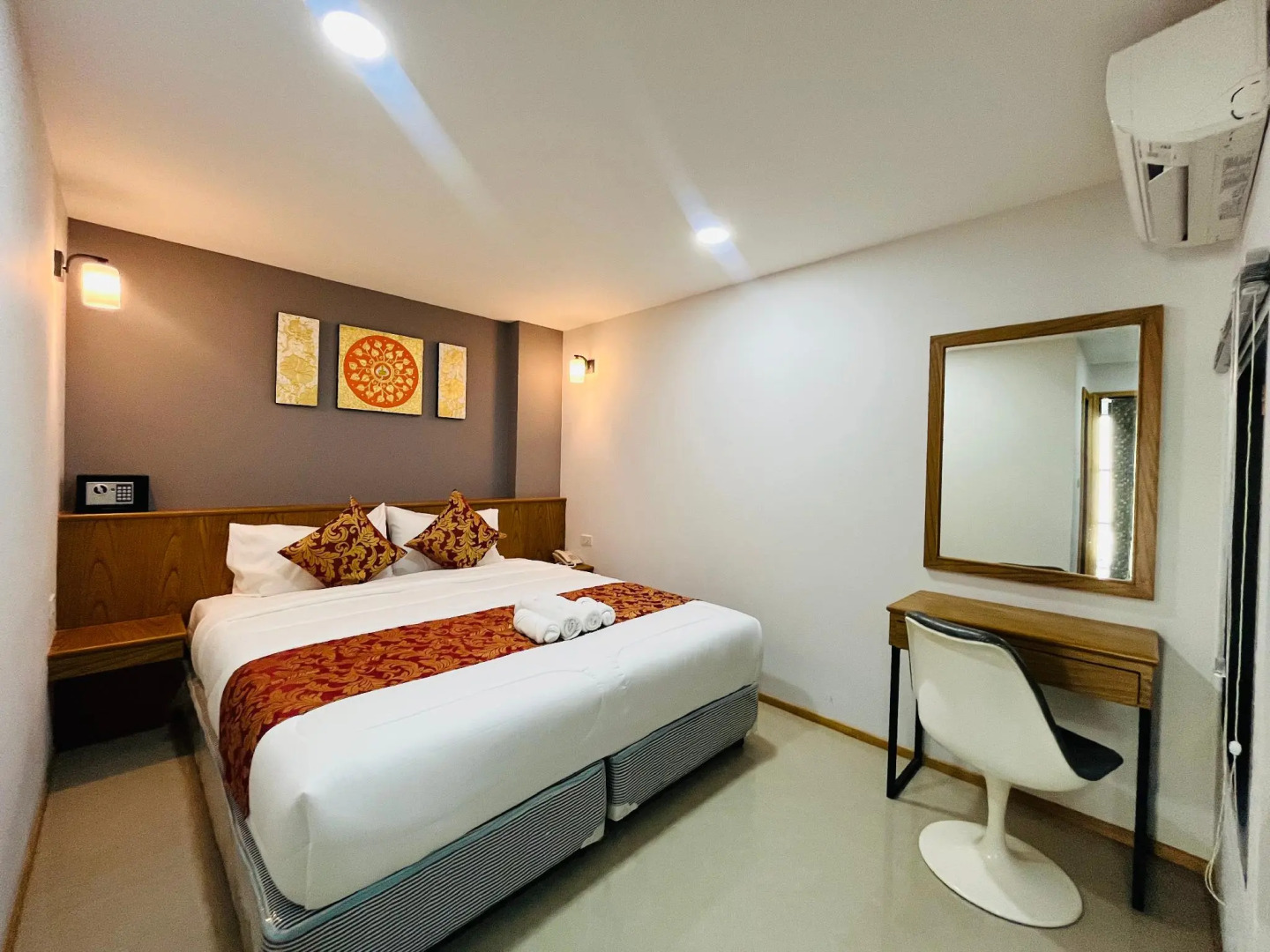 Photo - Top High Airport Link Hotel, Bangkok