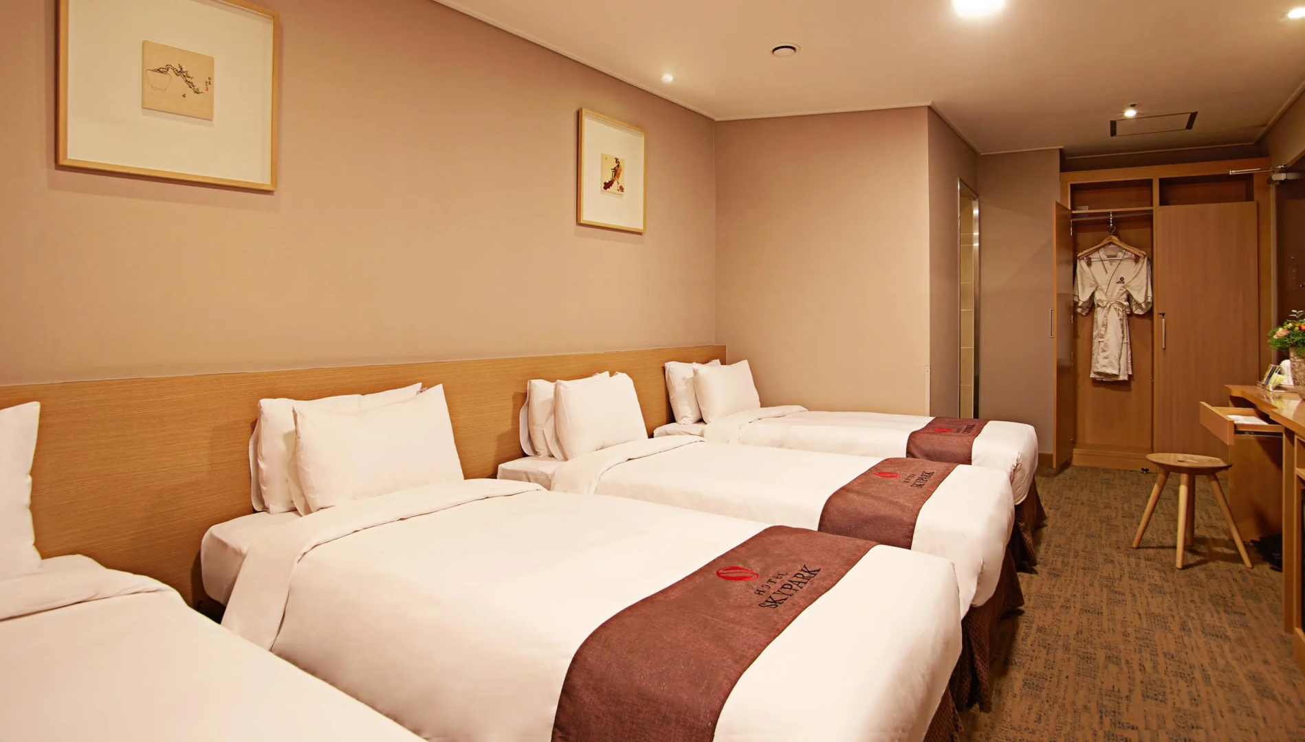 Photo - Hotel Skypark Myeongdong Iii