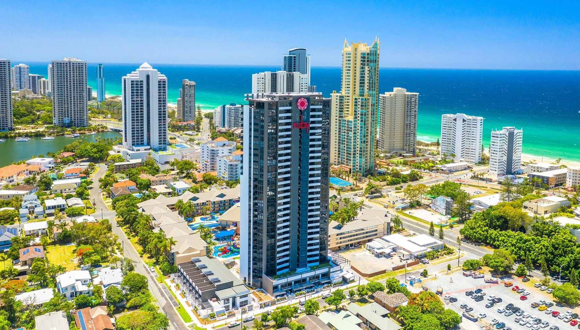 Foto - Ruby Gold Coast by CLLIX