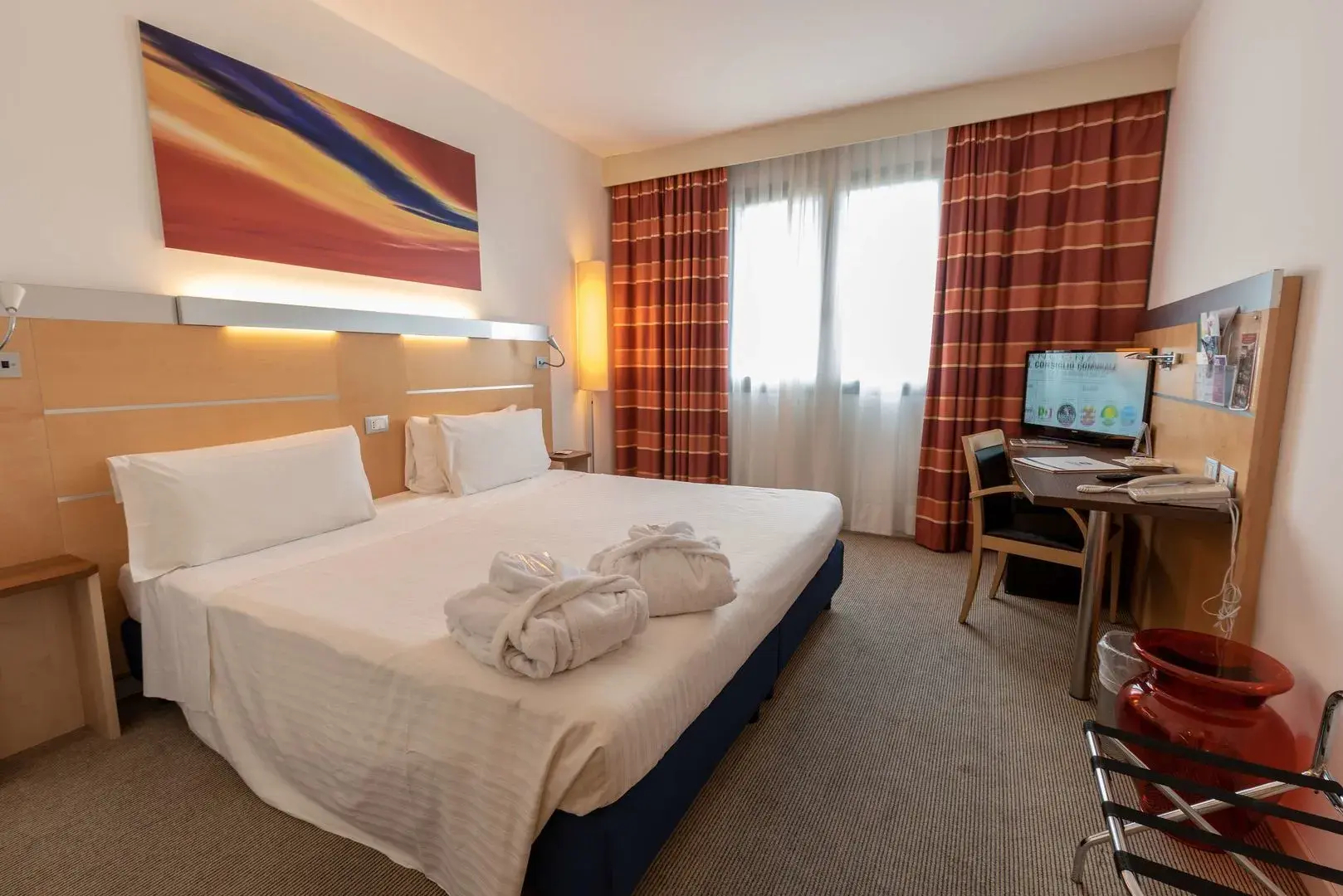 Photo - Best Western Palace Inn Hotel