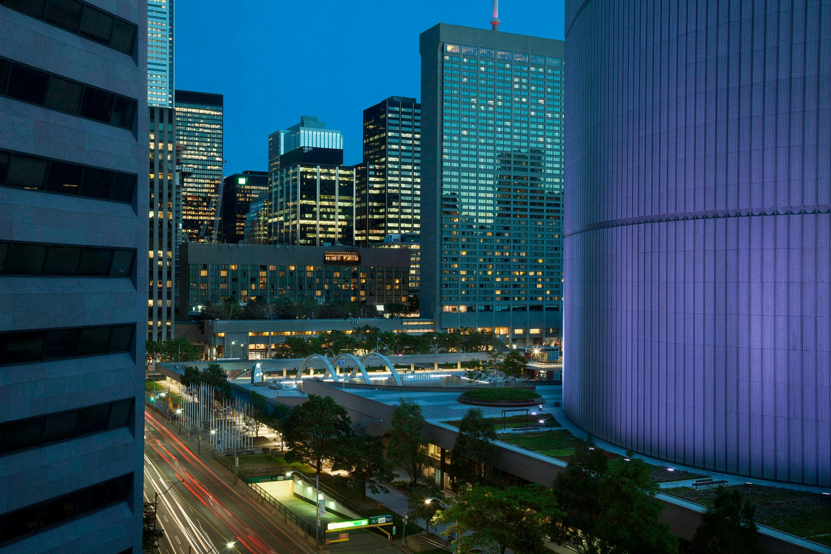 Photo - Marriott Downtown at CF Toronto Eaton Centre