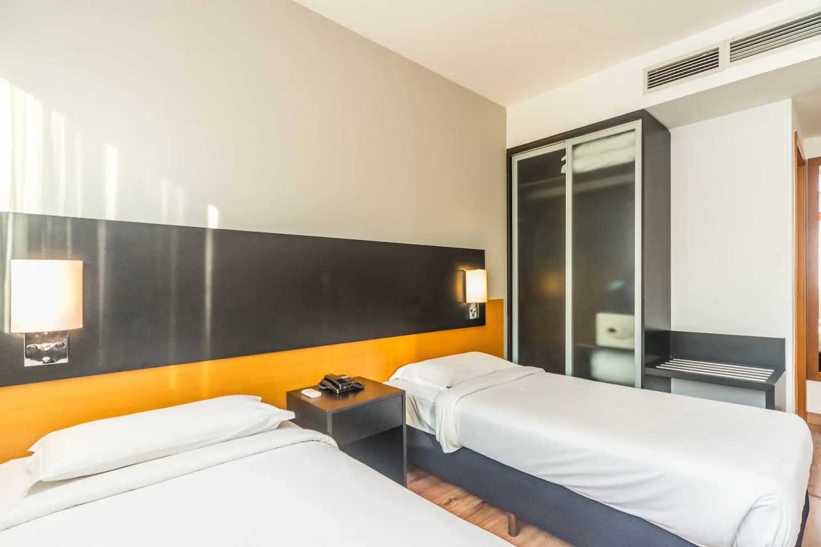 Foto - Paraíso Suítes by Charlie