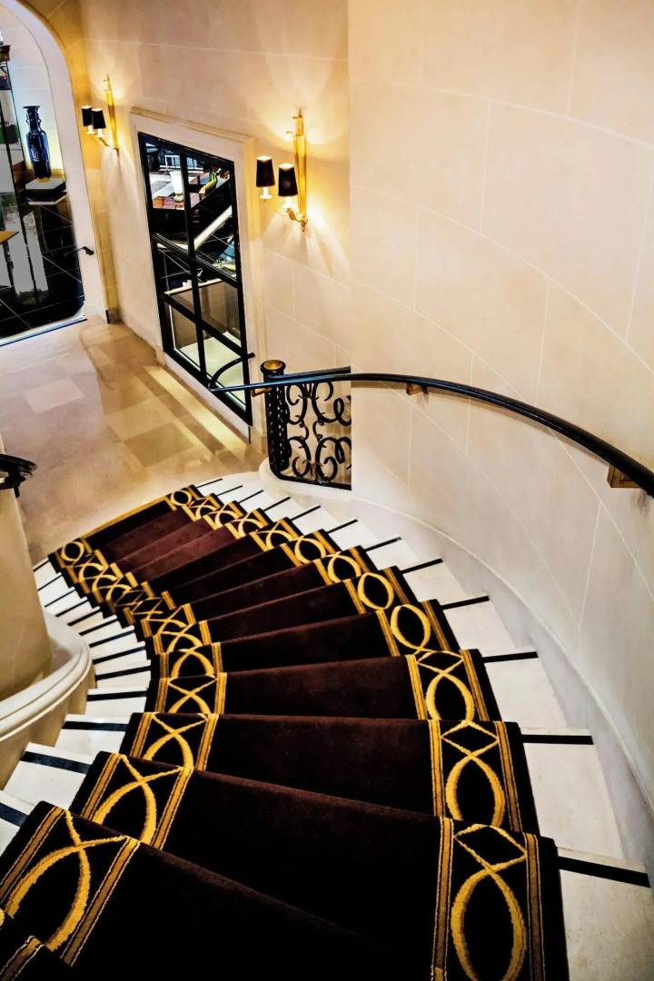 Photo - Prince de Galles, a Luxury Collection hotel, Paris