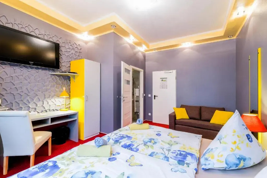 Photo - Hotel 108