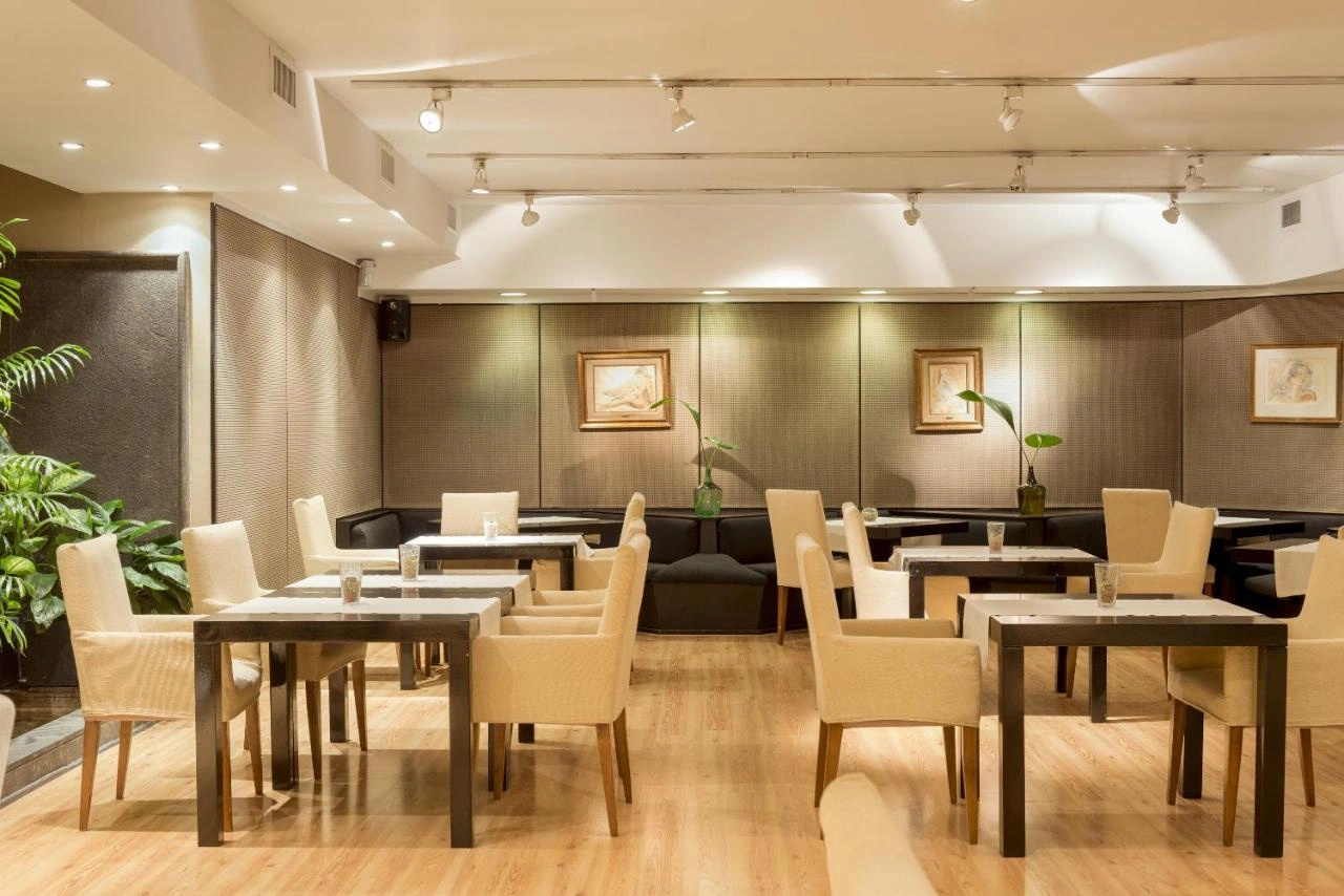 Photo - Loi Suites Recoleta Hotel