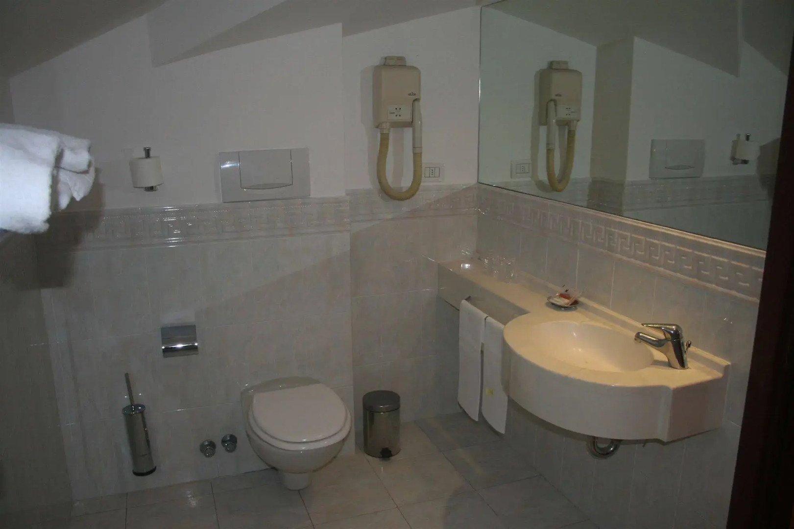 Photo - Albert Hotel