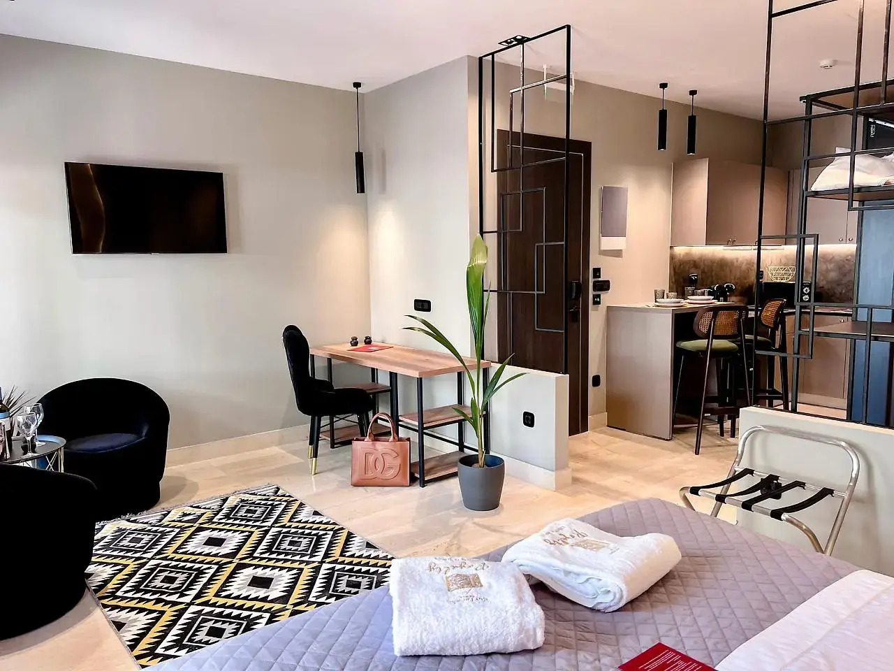 Photo - Royalty Suites Psyrri