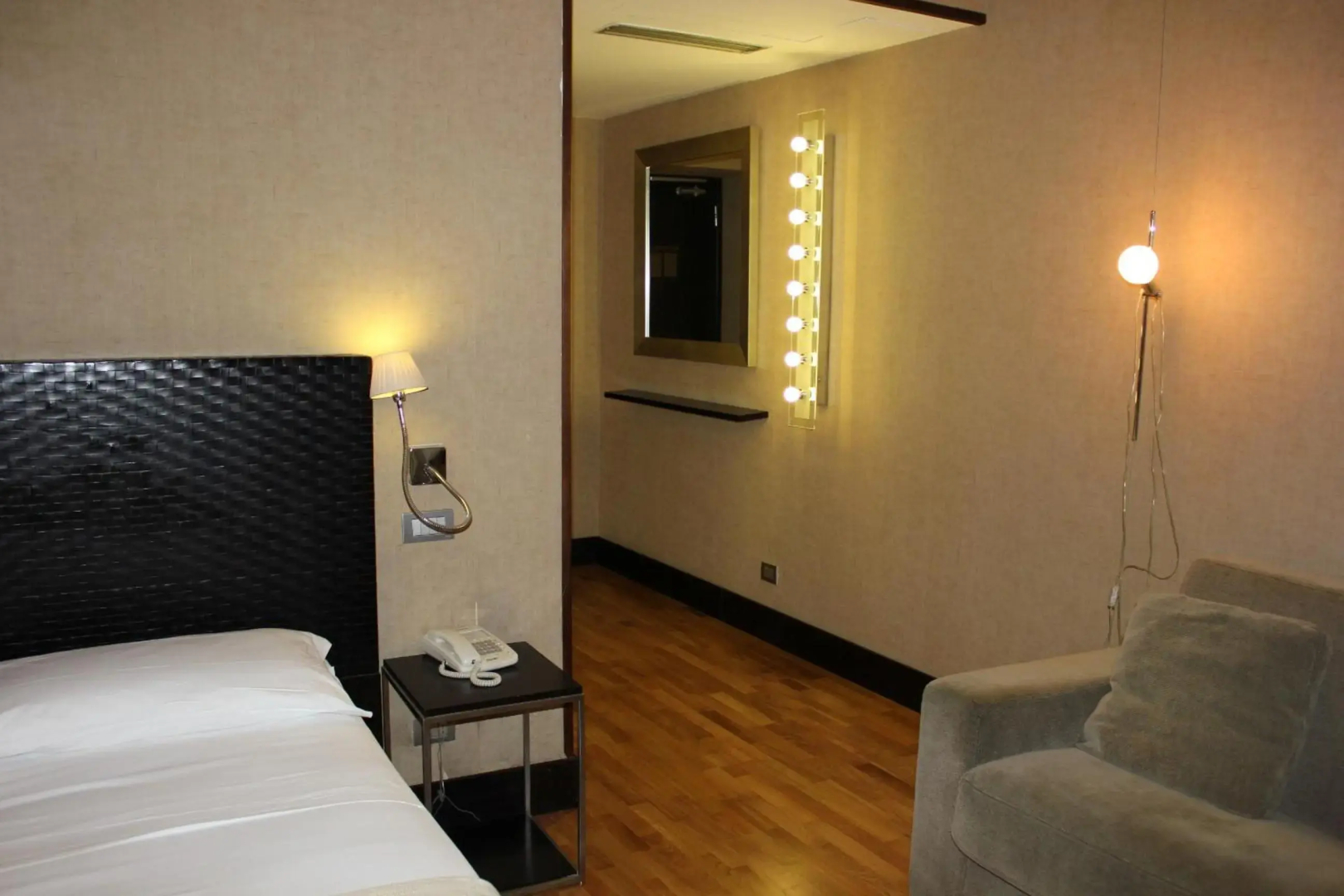 Photo - MH Design Hotel
