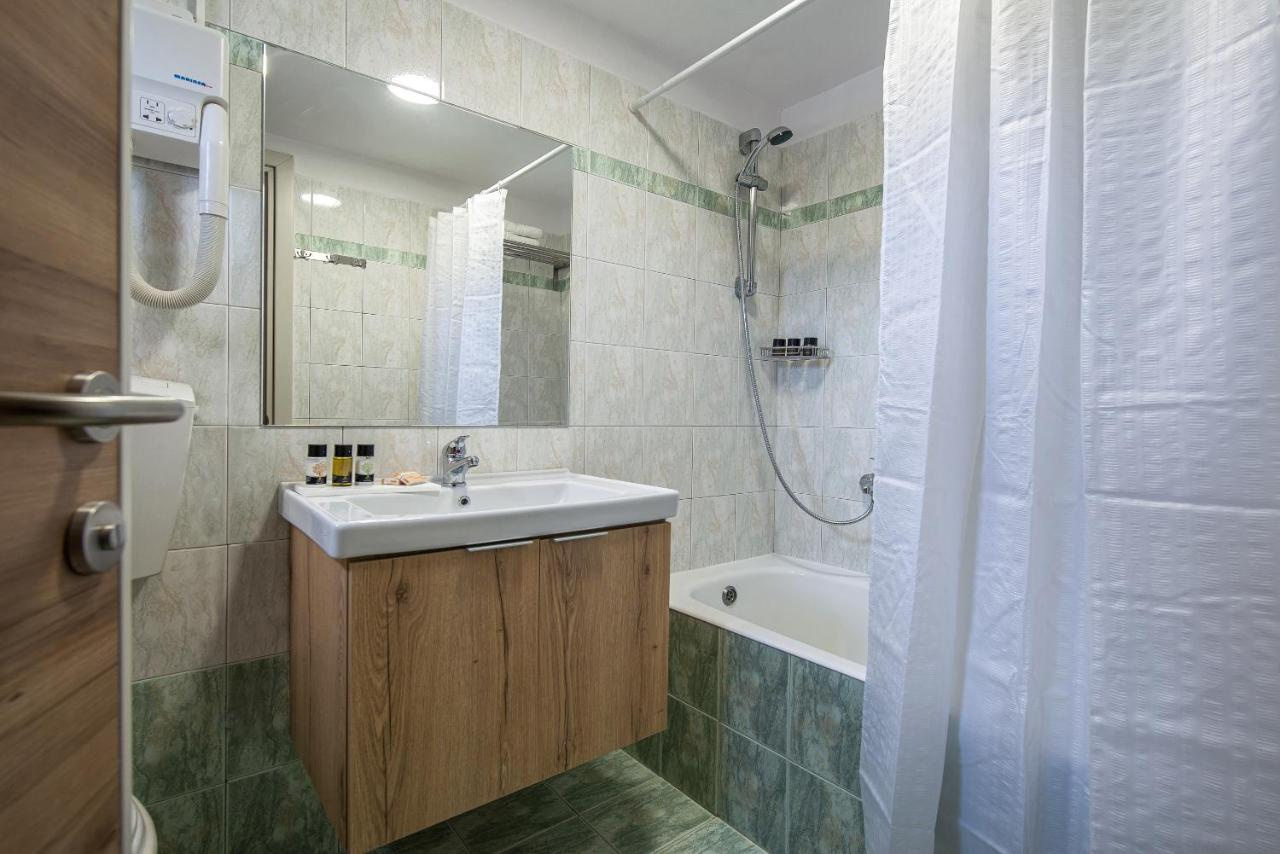 Photo - Marianthi Apartments
