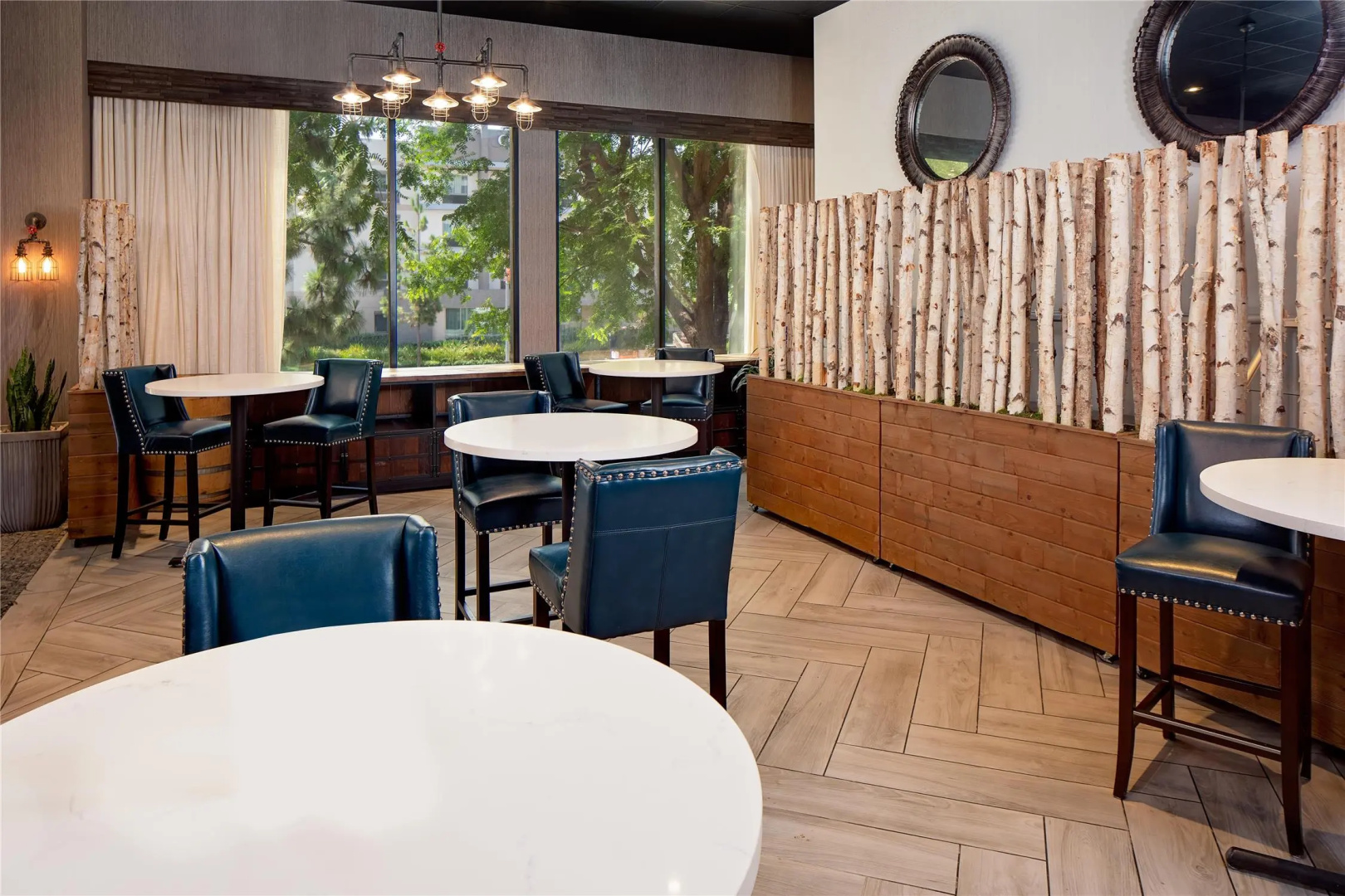Foto - Hotel Zessa Orange County Airport, a DoubleTree by Hilton