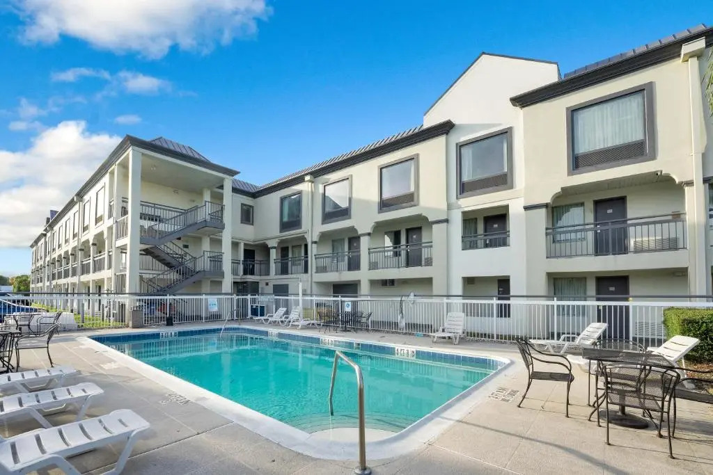 Foto - Super 8 by Wyndham Orlando Near Florida Mall