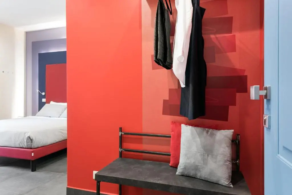 Photo - Circle in the Square