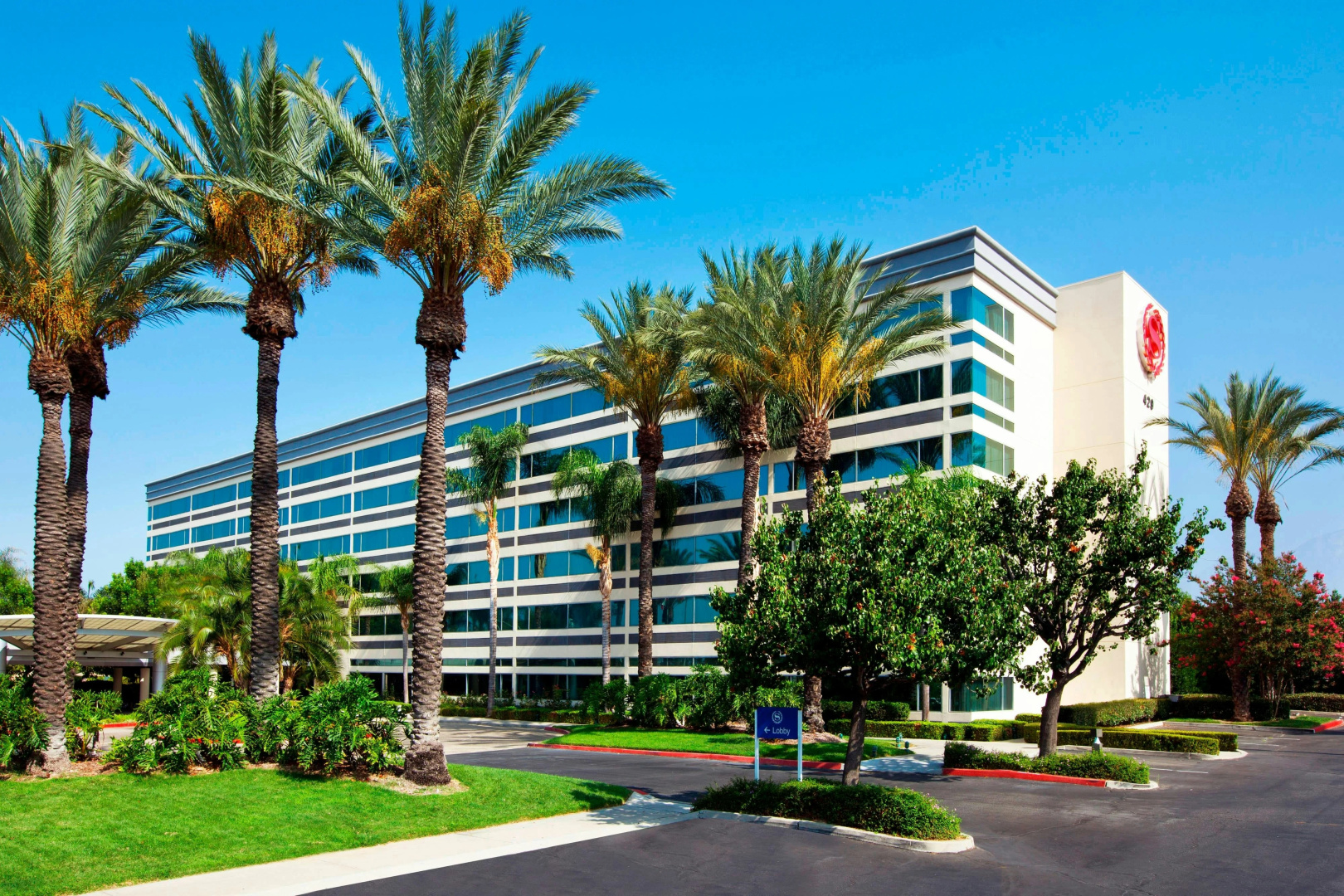 Photo - Sheraton Ontario Airport Hotel