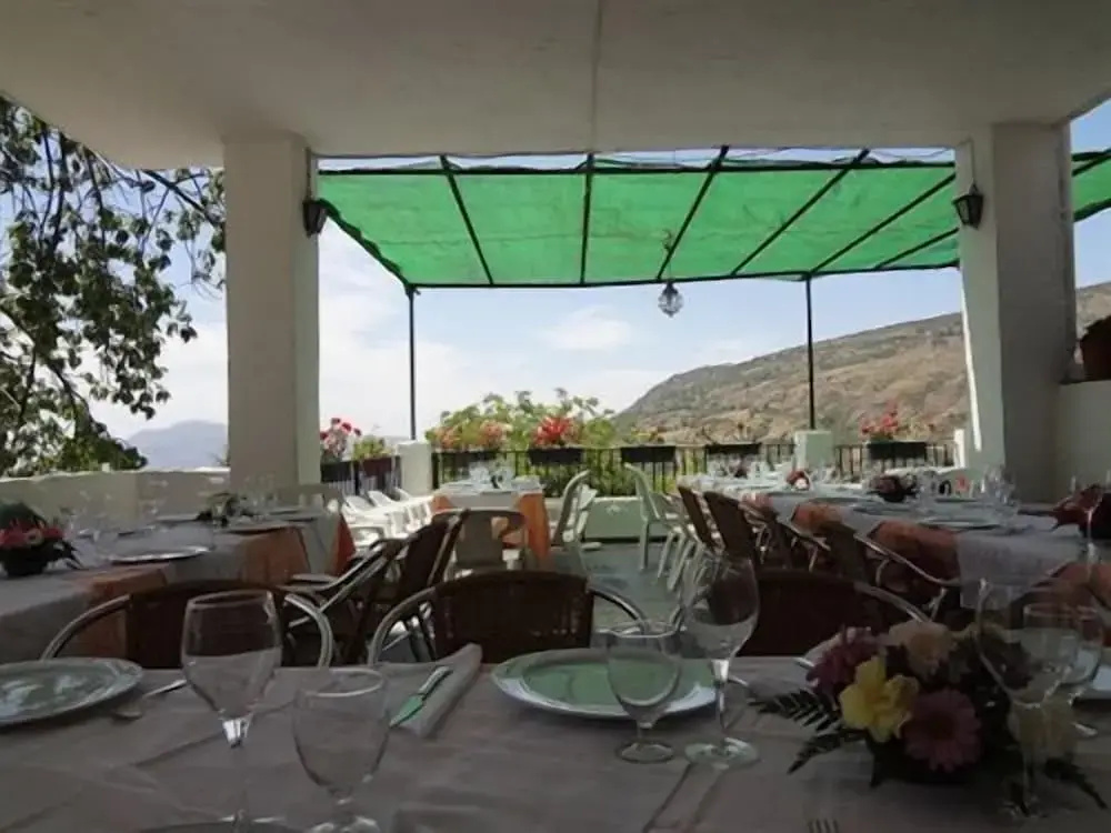 Photo - Hotel Rural Poqueira II