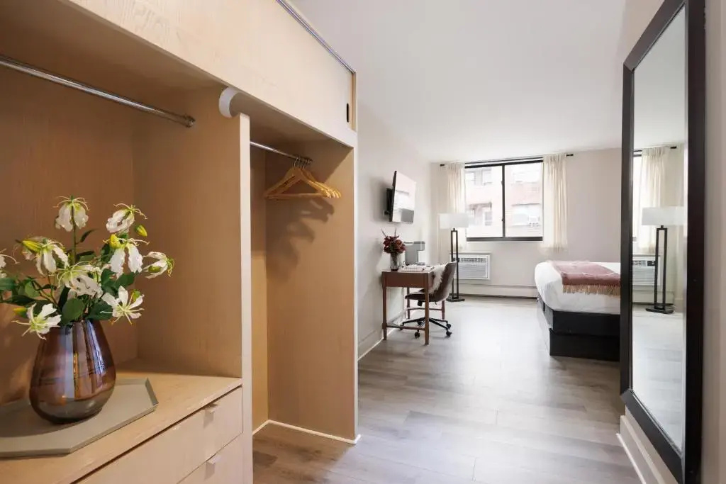 Photo - The Andrew Hotel