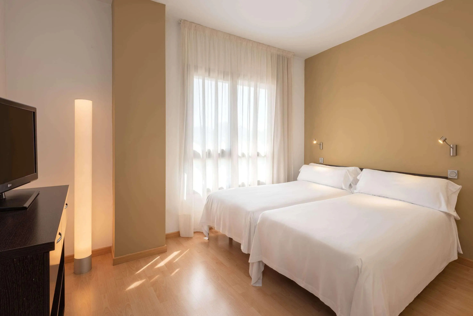 Foto - Madrid Airport Suites, Affiliated by Meliá