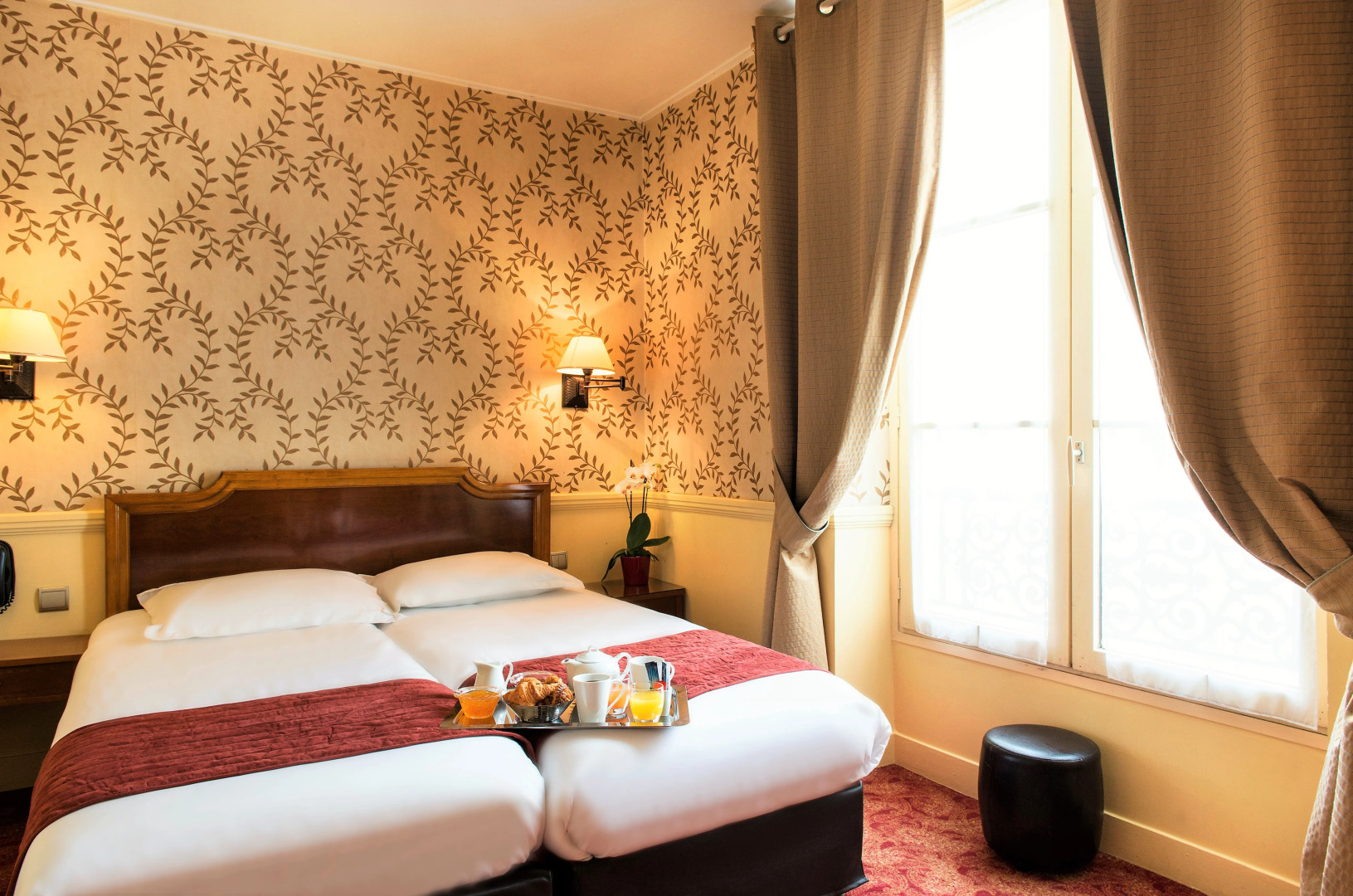 Photo - Hôtel du Théâtre by Patrick Hayat