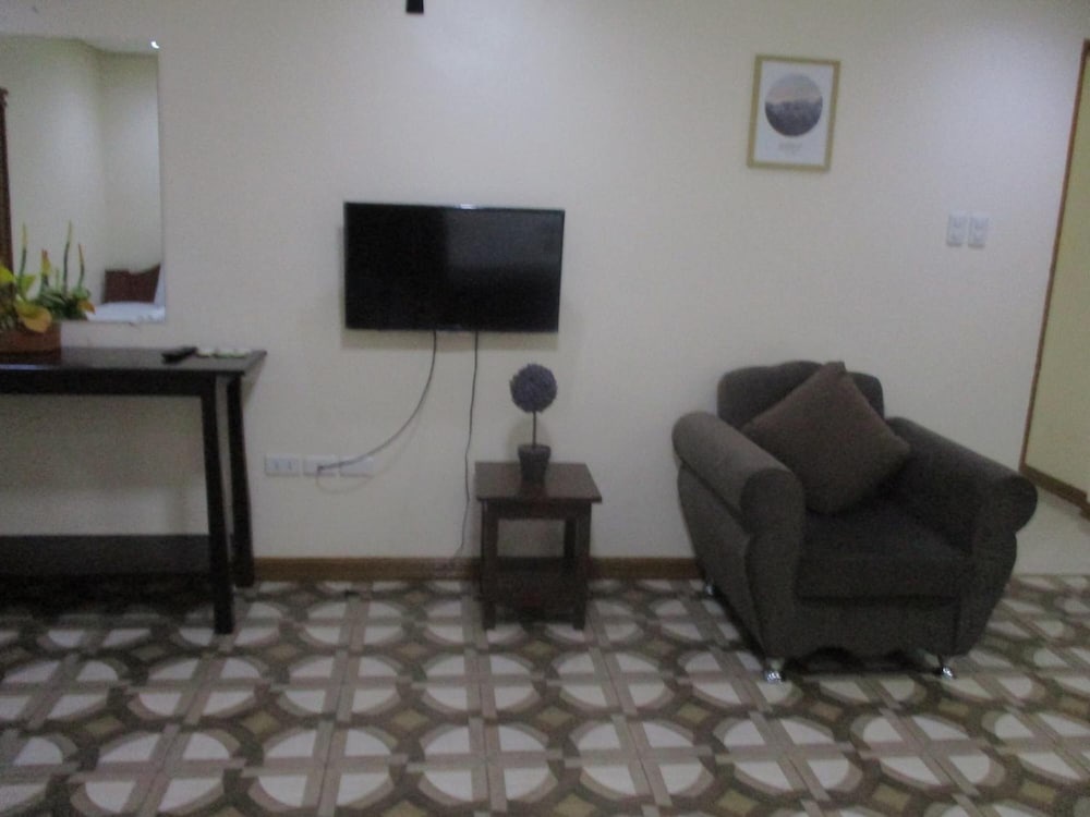 WMV Hotel & Restaurant