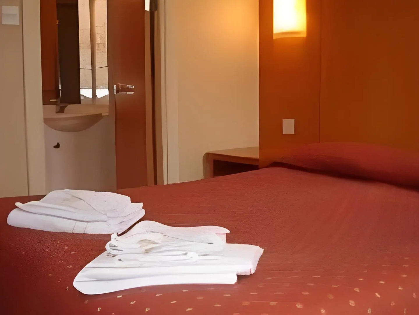 Photo - Berkeley Court Hotel