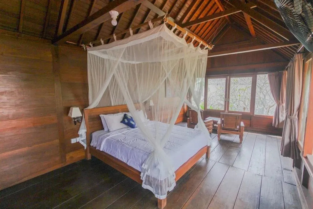 Photo - Sari Bamboo Bungalows