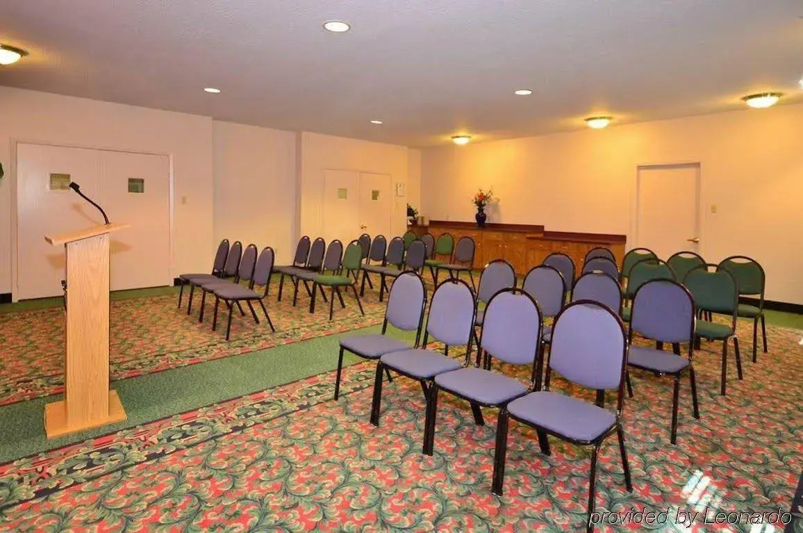 Photo - Best Western Plus Northwest Inn & Suites