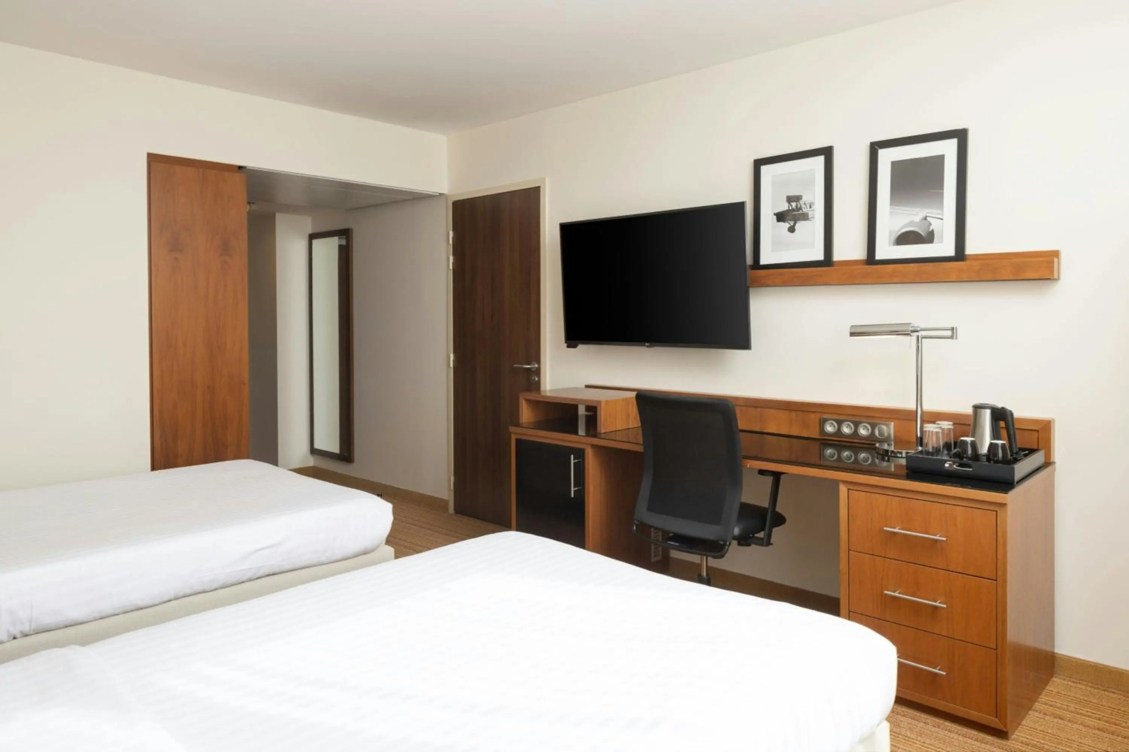 Photo - Courtyard by Marriott Toulouse Airport