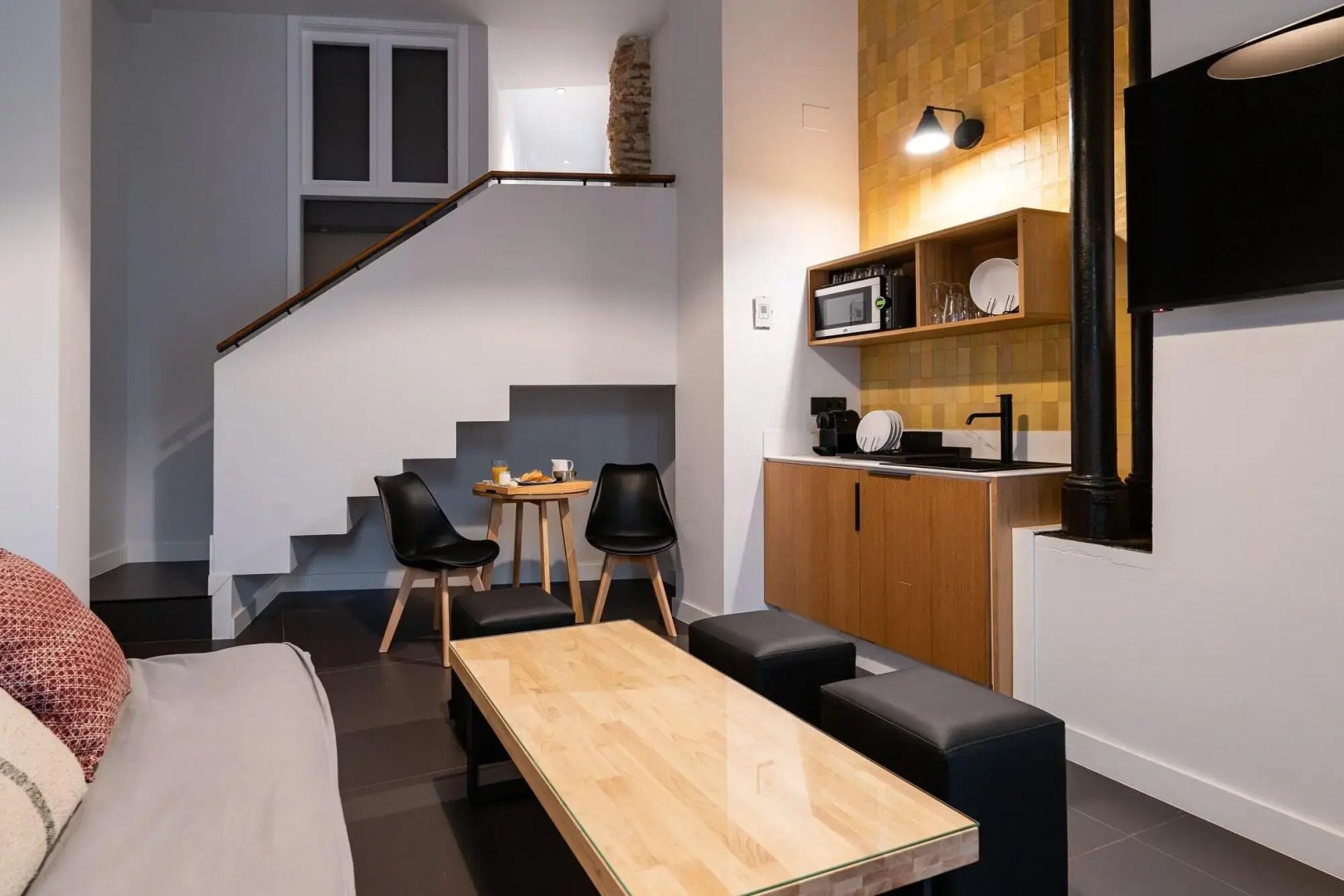 Photo - Welldone Quality - Crystal pool