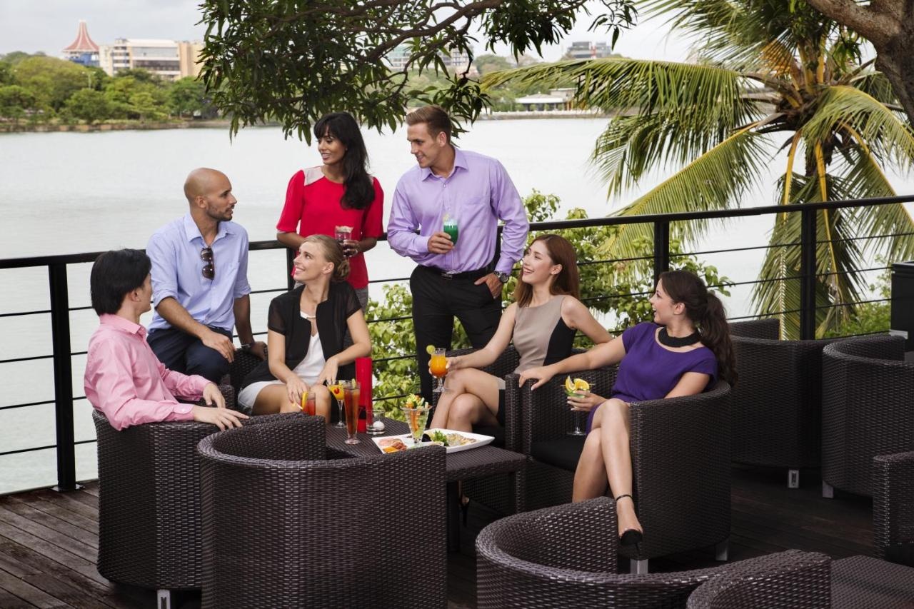 Photo - Cinnamon Lakeside Colombo