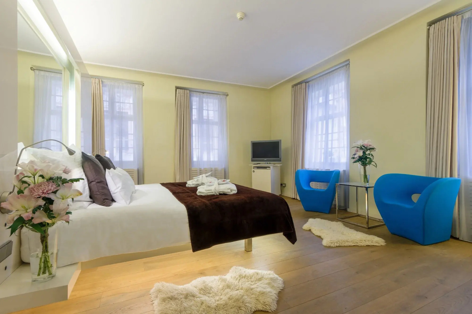 Photo - Three Storks