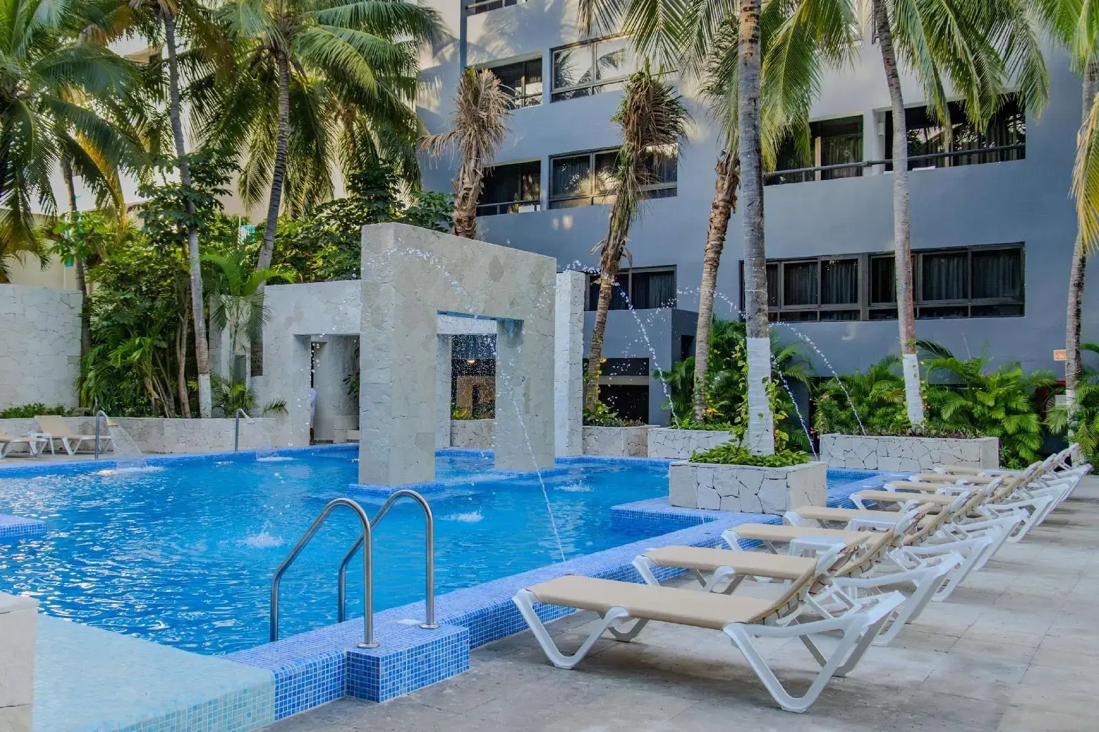 Photo - Smart Cancun The Urban Oasis