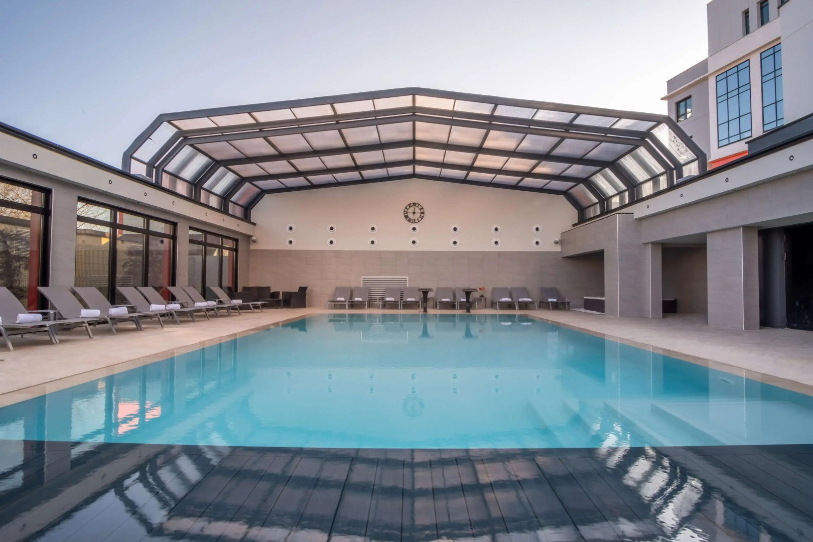 Foto - Kyriad Prestige Lyon Est - Saint Priest Eurexpo Hotel and SPA