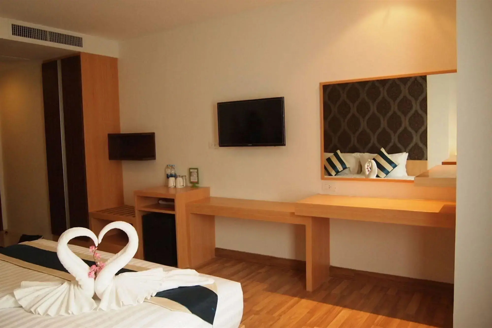 Photo - iCheck inn Central Patong