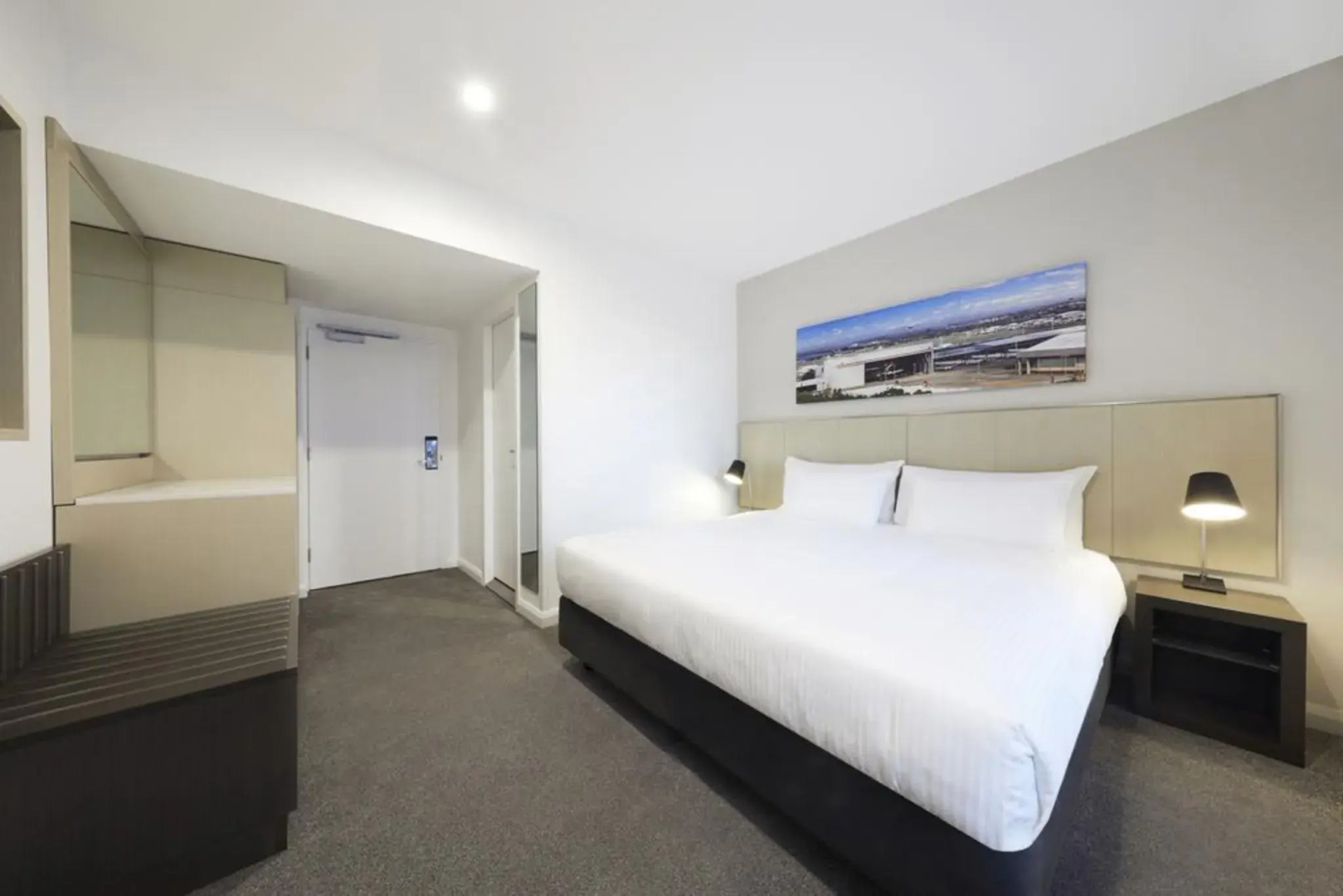 Photo - Travelodge Hotel Sydney Airport