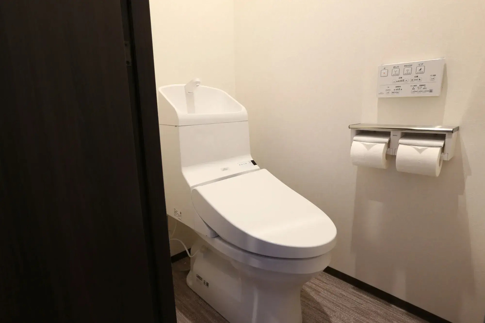 Photo - KOKO HOTEL Ueno Station - formerly Hotel Wing International Select Ueno Okachimachi